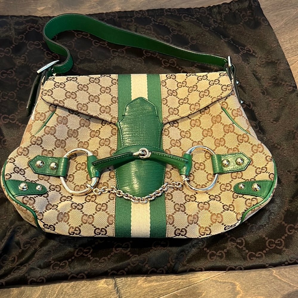Authentic Vintage Gucci horsebit shoulder bag